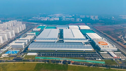 雷軍現身武漢，小米智能家電工廠正式投產引領家用電器產業革新